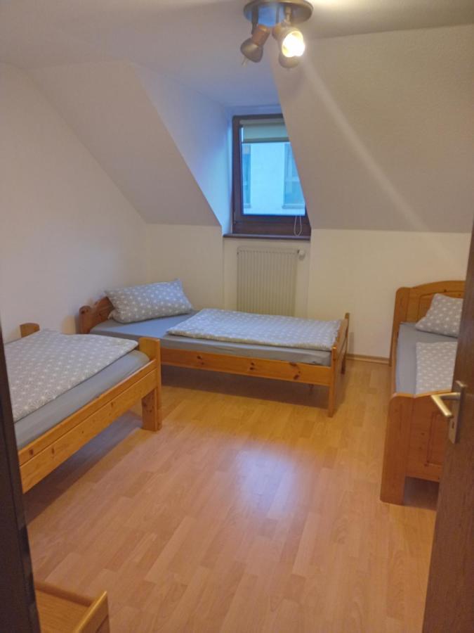 Zentrale Ferienwohnung Mit Blick Auf Die Paulinskirche Tréveris Exterior foto